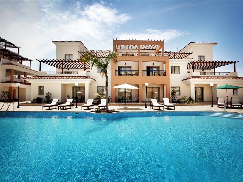 Oracle Exclusive Resort Paphos Exterior photo